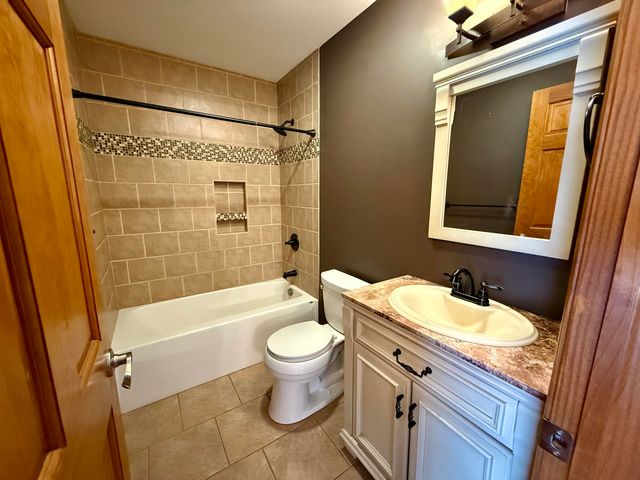 223 Bear Swamp Road, Peru, NY 12972