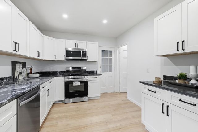 4720 W 41st Street, Saint Louis Park, MN 55416