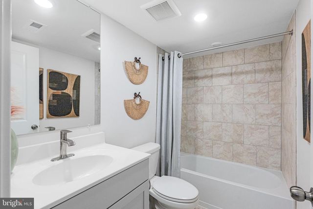 7720 JOHNNYCAKE RD, Windsor Mill, MD 21244