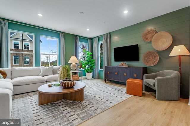 7720 JOHNNYCAKE RD, Windsor Mill, MD 21244