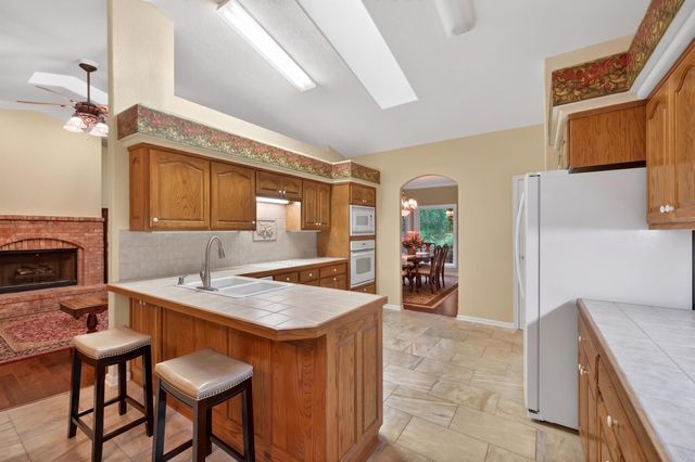 40 Belleza Trace, Hot Springs Village, AR 71909