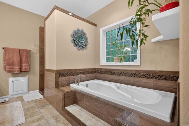 40 Belleza Trace, Hot Springs Village, AR 71909