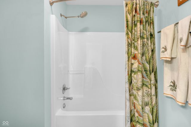 11490 Niagara Drive, Fishers, IN 46037