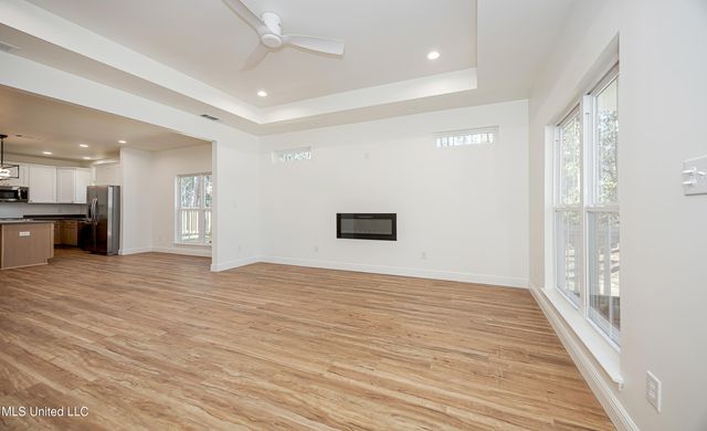 811 Bay Street, Ocean Springs, MS 39564