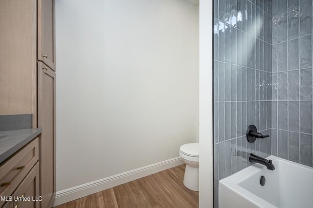 811 Bay Street, Ocean Springs, MS 39564