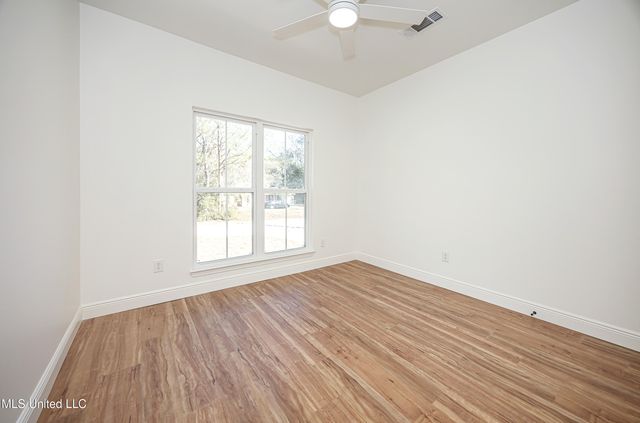 811 Bay Street, Ocean Springs, MS 39564