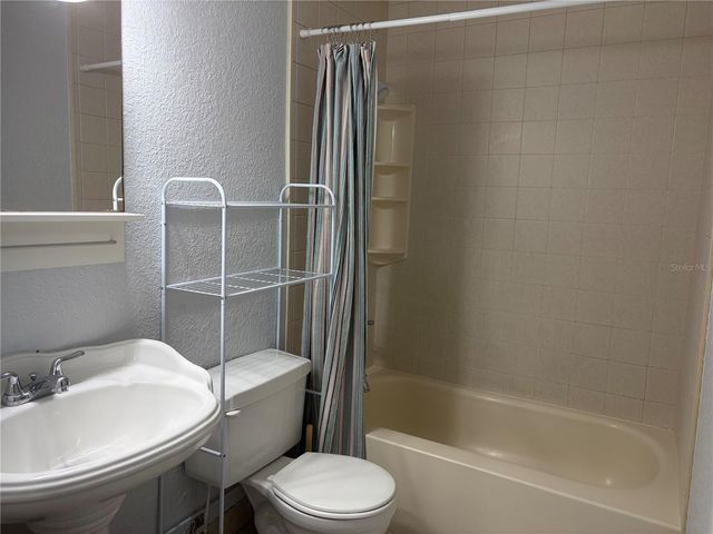 5926 PEREGRINE AVENUE A13, Orlando, FL 32819