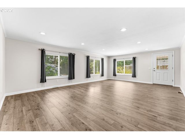 100 Sw 195TH Ave 10, Beaverton, OR 97006