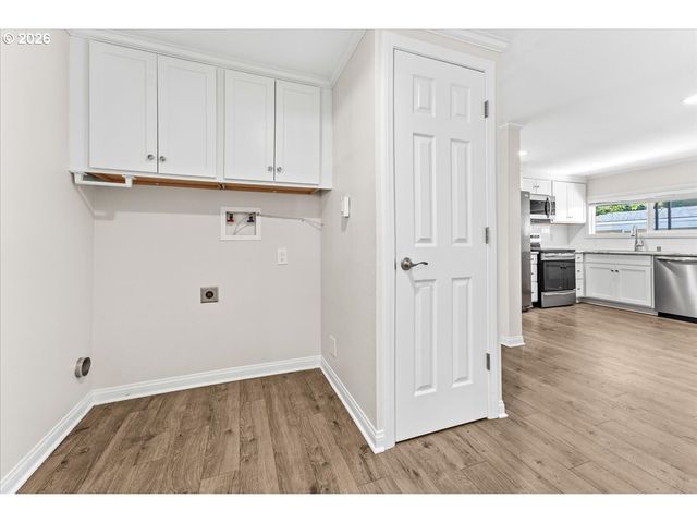 100 Sw 195TH Ave 10, Beaverton, OR 97006