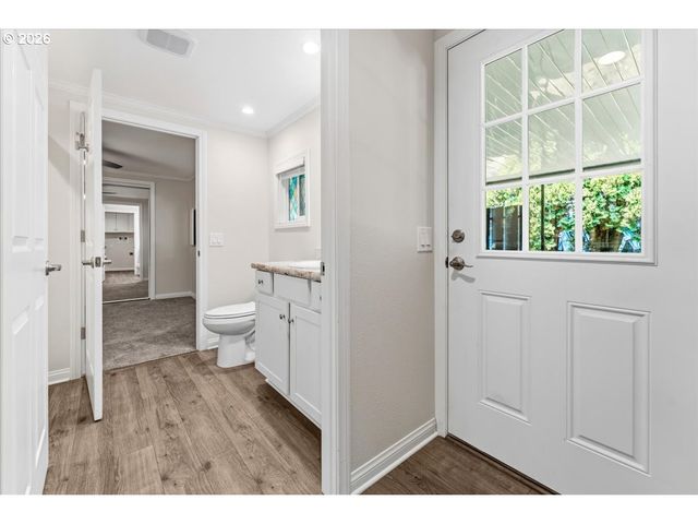 100 Sw 195TH Ave 10, Beaverton, OR 97006