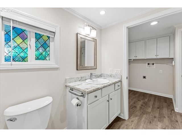 100 Sw 195TH Ave 10, Beaverton, OR 97006