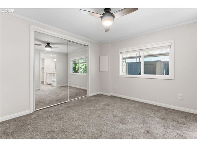 100 Sw 195TH Ave 10, Beaverton, OR 97006