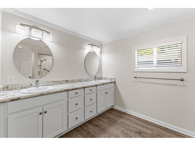 100 Sw 195TH Ave 10, Beaverton, OR 97006