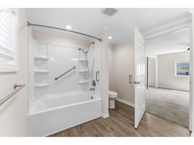 100 Sw 195TH Ave 10, Beaverton, OR 97006