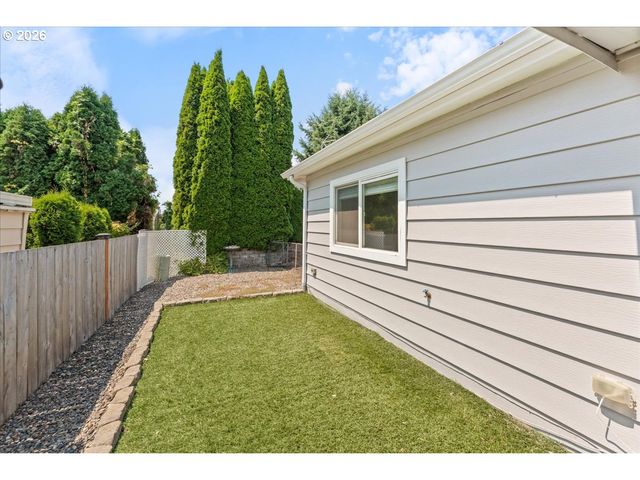 100 Sw 195TH Ave 10, Beaverton, OR 97006