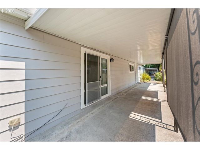 100 Sw 195TH Ave 10, Beaverton, OR 97006