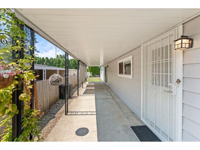 100 Sw 195TH Ave 10, Beaverton, OR 97006