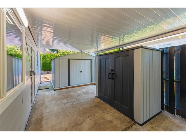 100 Sw 195TH Ave 10, Beaverton, OR 97006