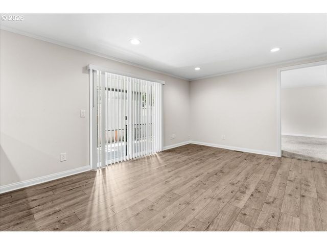 100 Sw 195TH Ave 10, Beaverton, OR 97006