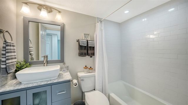 1100 IMPERIAL DRIVE 108, Sarasota, FL 34236