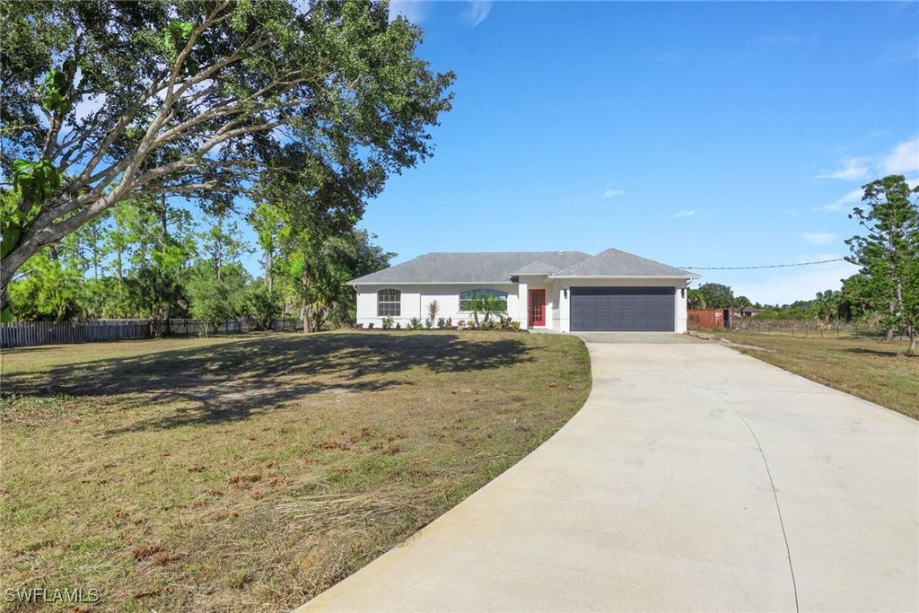 2685 29th AVE NE, Naples, FL 34120