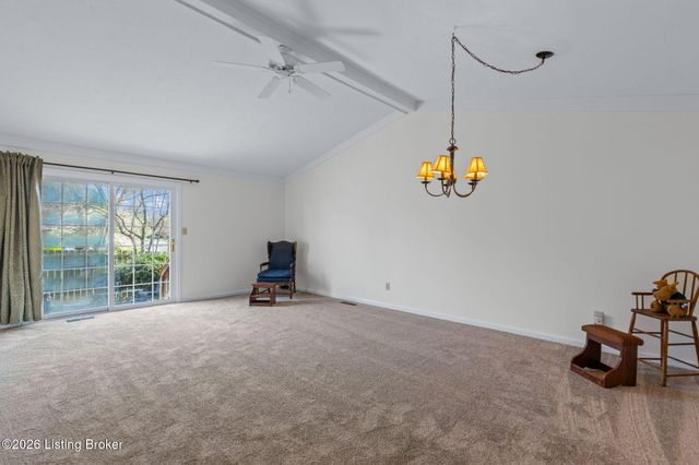 8800 Doe Run Ct, Louisville, KY 40242