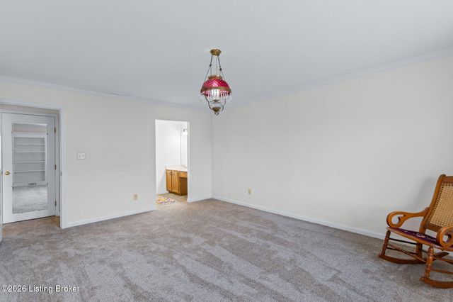 8800 Doe Run Ct, Louisville, KY 40242