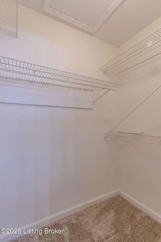 8800 Doe Run Ct, Louisville, KY 40242