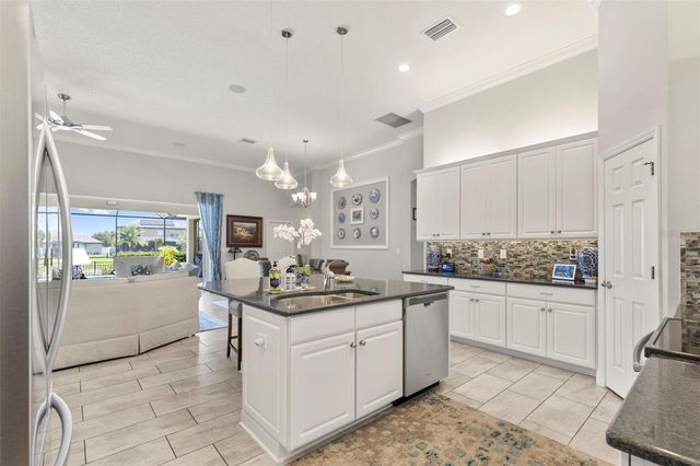 13340 FAWN LILY DRIVE, Riverview, FL 33579