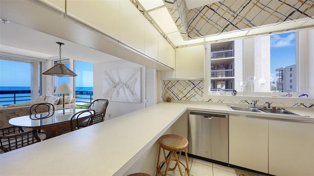1045 GULF OF MEXICO DRIVE 301, Longboat Key, FL 34228