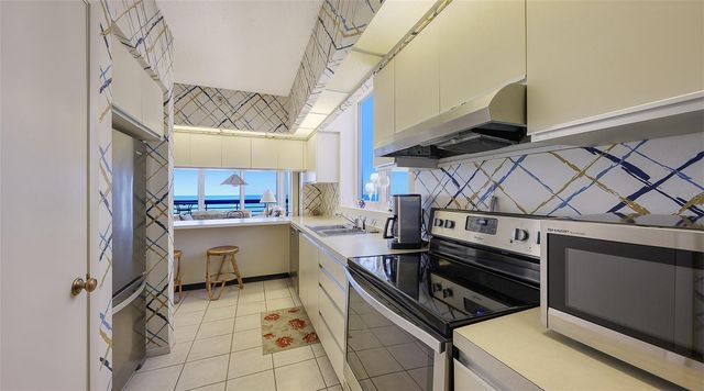 1045 GULF OF MEXICO DRIVE 301, Longboat Key, FL 34228
