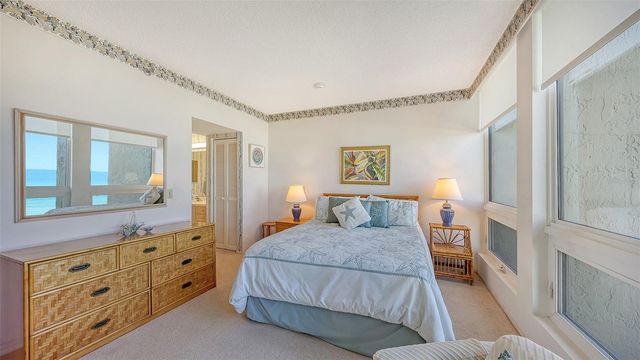 1045 GULF OF MEXICO DRIVE 301, Longboat Key, FL 34228