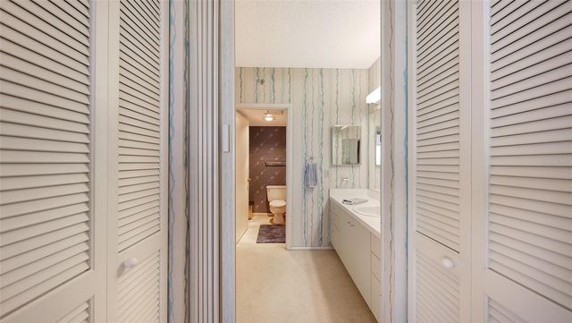 1045 GULF OF MEXICO DRIVE 301, Longboat Key, FL 34228