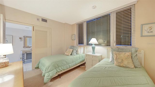 1045 GULF OF MEXICO DRIVE 301, Longboat Key, FL 34228
