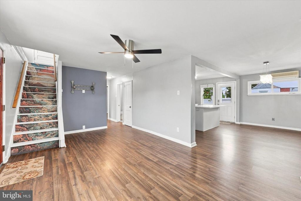 741 CRICKET LN, ALDAN, PA 19018 — photo 3