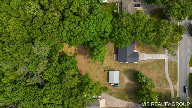 13407 152nd Avenue, Grand Haven, MI 49417