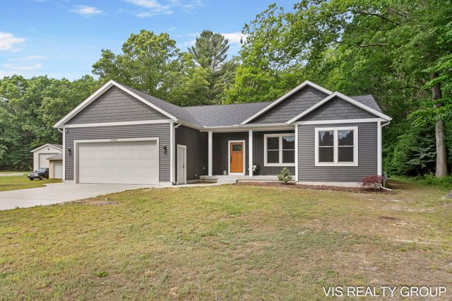 13407 152nd Avenue, Grand Haven, MI 49417