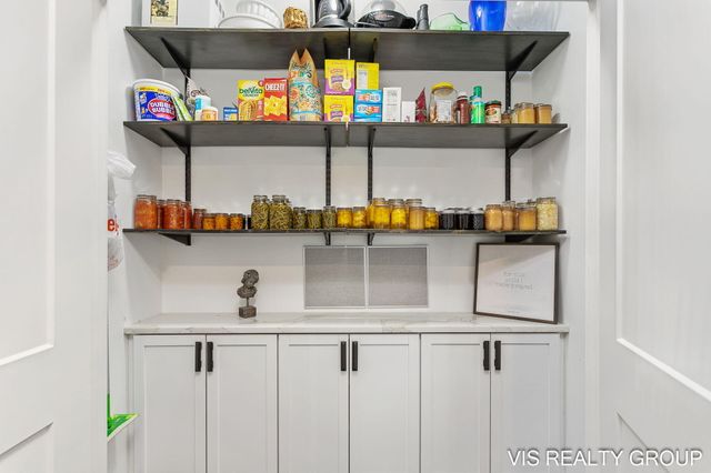 13407 152nd Avenue, Grand Haven, MI 49417