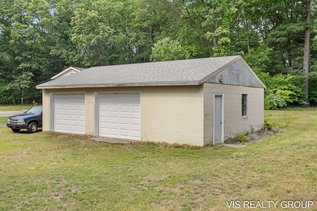 13407 152nd Avenue, Grand Haven, MI 49417