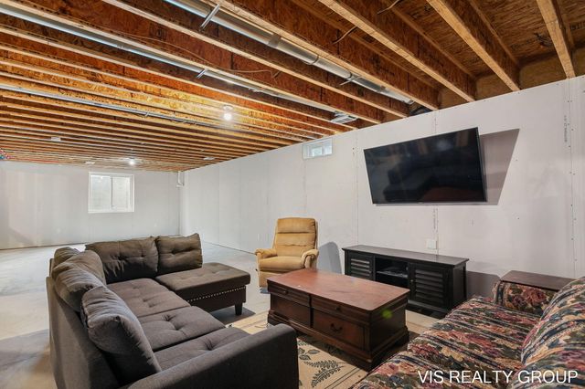 13407 152nd Avenue, Grand Haven, MI 49417
