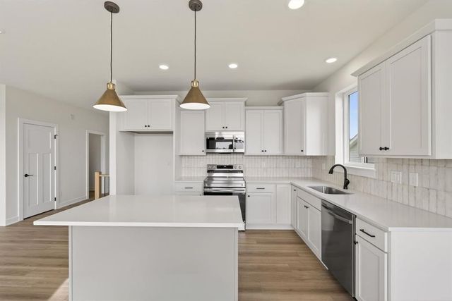 850 11th Street, Waukee, IA 50263