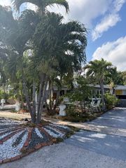 295 NW 122nd St, North Miami, FL 33168