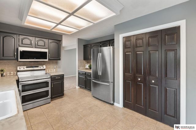 13403 S 28 Street, Bellevue, NE 68123