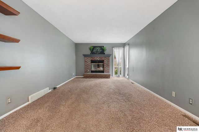 13403 S 28 Street, Bellevue, NE 68123