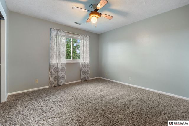 13403 S 28 Street, Bellevue, NE 68123