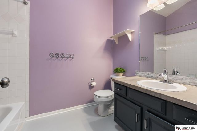 13403 S 28 Street, Bellevue, NE 68123