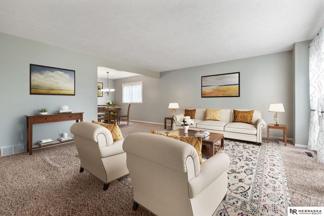 13403 S 28 Street, Bellevue, NE 68123