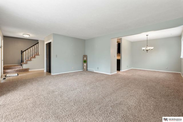 13403 S 28 Street, Bellevue, NE 68123