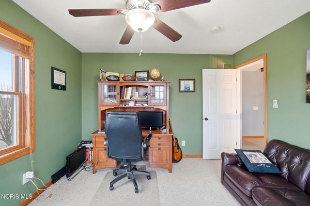 201 E Greenwood Drive, Haskins, OH 43525