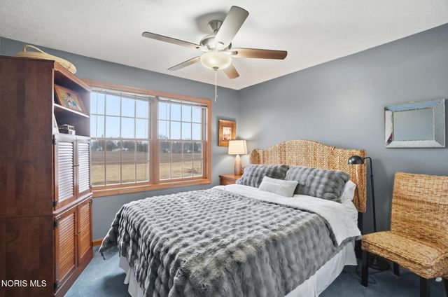 201 E Greenwood Drive, Haskins, OH 43525